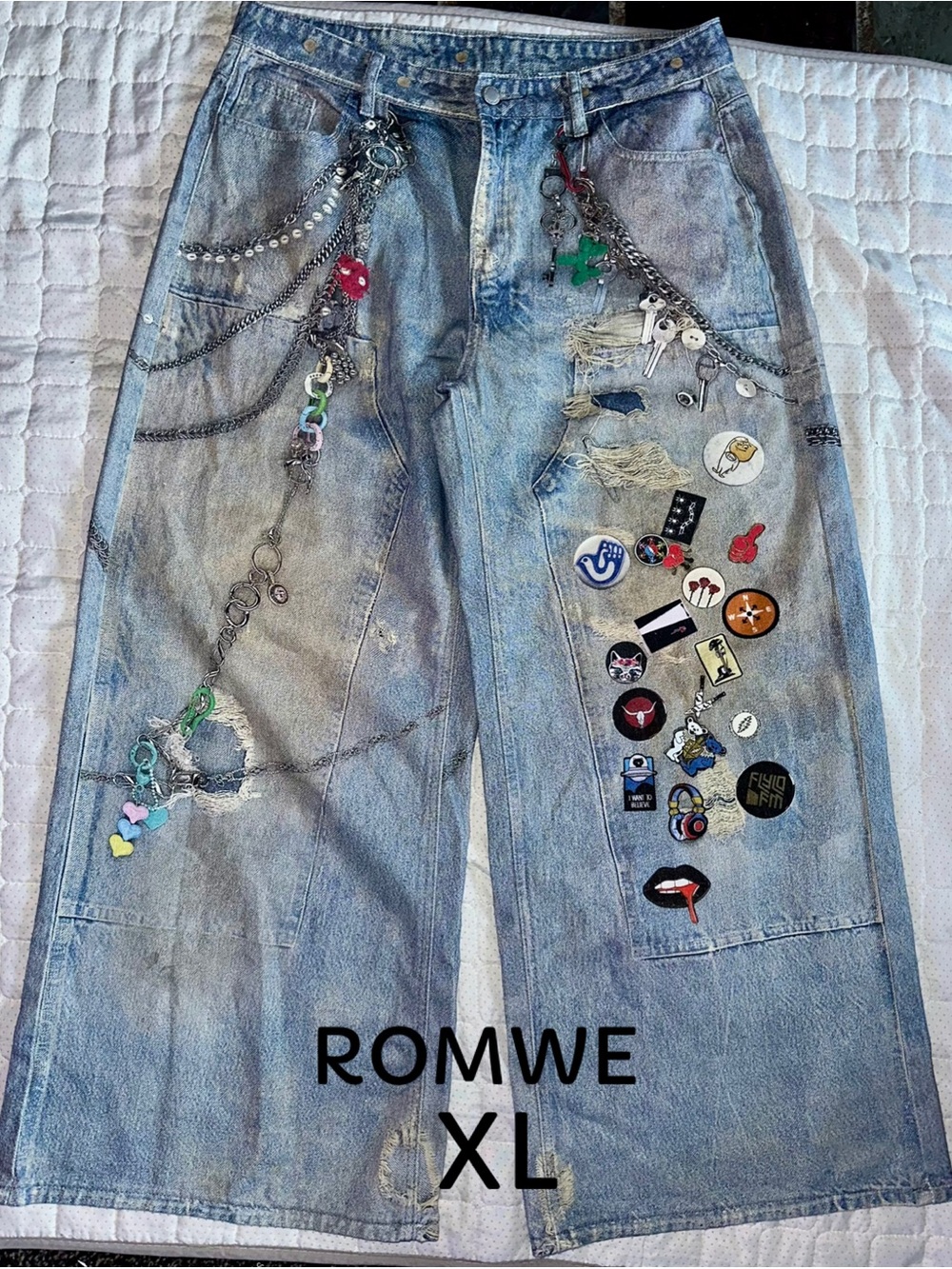 ROMWE Light Blue Distressed Wide-Leg Jeans with Pins & Chain Accents NWOT XL